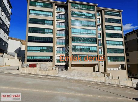 Gölbaşı Seğmenlerde Süper Lüks Sitede 3+1 Geniş Daire