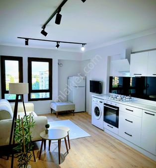 Arga'dan Bornova Hükümet Konağı Karşısı Kiralık 1+1 Eşyalı Daire