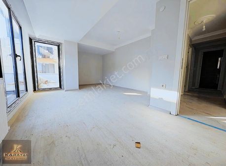 Karataş Emlak Tan Çakmak Durağı Yakını Sıfır 2+1 Arakat Daire