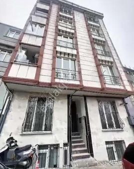 Tüm Ulaşıma Yakın Giriş Kat Gibi Satılık 2+1 Daire