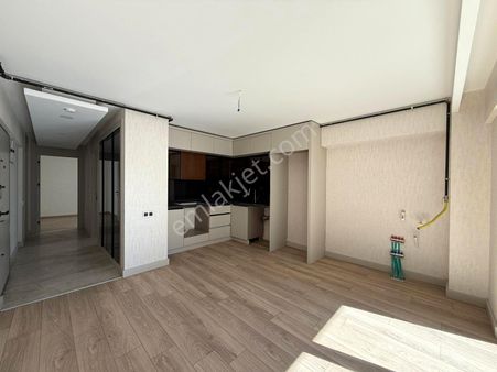 Kariyer'den Şehir Hastanesi Ve Gata Yakını Sıfır Binada 2+1 Lüx Yapılı Özel Bahçeli Daire