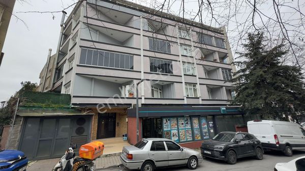 Mollateam Bayrampaşa Foruma 5 Dk Metroya Yürüme Mesafesinde 2+1 Geniş Kiralık Daire