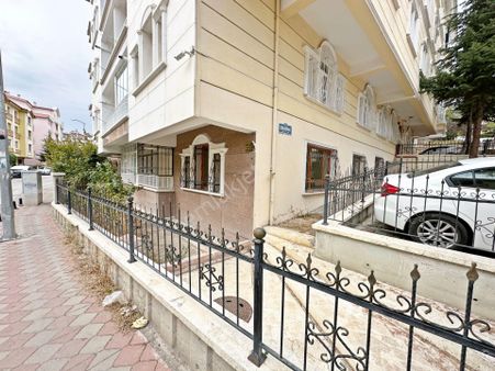 Esertepe Çambaşı Cd. Yanı Ön Cephe E.banyolu 3.5+1 Kilerli Balkonlu 125m² Kiralık Daire