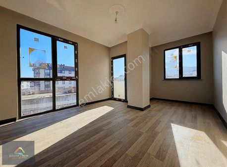 Yaşam'dan Necip Fazıl Mahallesinde Satılık 2+1 Fırsat Daire