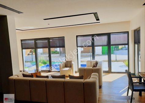 Antalya Set Premium Sitesinde Akıllı Sistemli Lüks Kiralık Villa