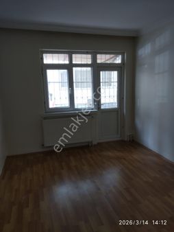 Özevler Kiralık Düz Giriş Balkonlu 2+1 Kombili Kiralık Daire.