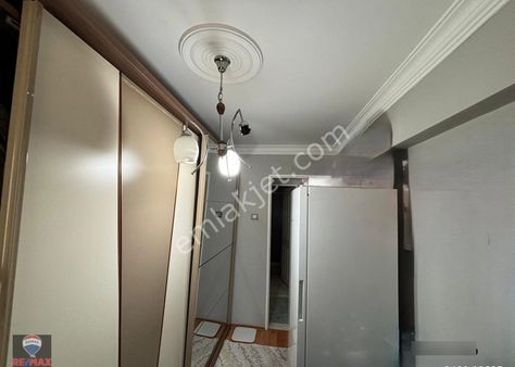 Çiğli Yakakent'te Manzaralı Ferah 3+1 Satılık Daire