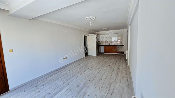 İzmir Buca Dumlupınar Buca Koop Mh. 69m² 1+1 Kiralık Daire Cb Ph