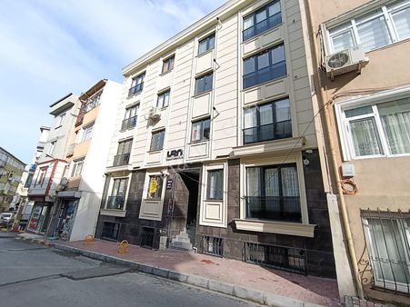 Molla Team'den Fatih Ayvansaray'da 75 M²+32 M² Açık Teraslı 3+1