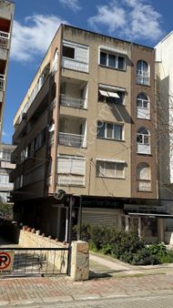 Karşıyaka Aksoy'da Merkezi Konumda D.gazlı 3+1 Daire