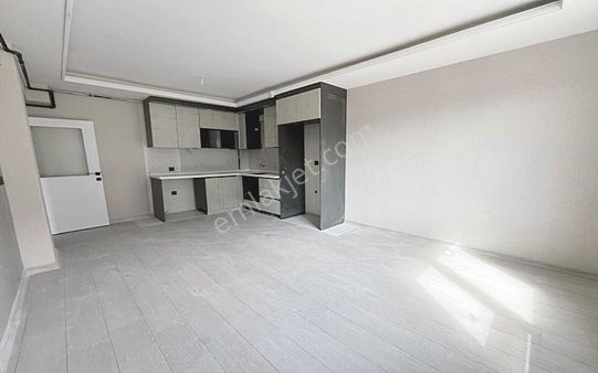 Yenikent Emlak'tan Bayram Şekeri Tadında 2+1 Satılık Daire