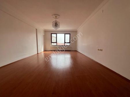 Kuşcagızda Katta Yapılı 3+1 Asansörlü Satılık