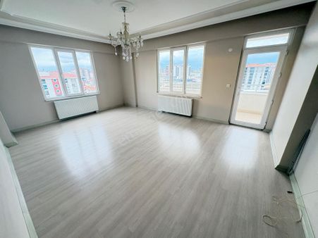 Marmara' Dan Cumhuriyet Mahallesinde Satılık 3+1 Daire