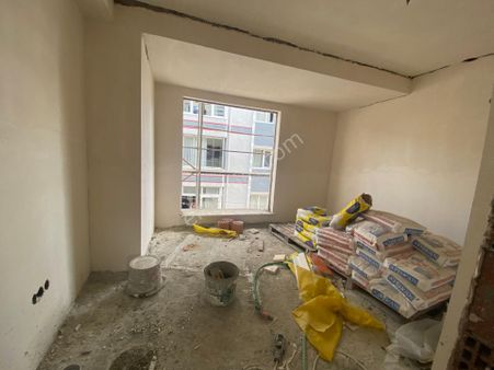 Avrupa Emlak Tan Esenler Çifte Havuzlar Mah 83 M² 2+1 1.2.kat,asansörlü Bina,satılık Daireler