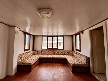 Konacık'ta Ebeveyn Banyolu 2+1 Kiralık Daire