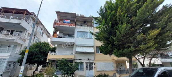 Kuşadası Marina Bölgesinde Kiralık Boş Daire