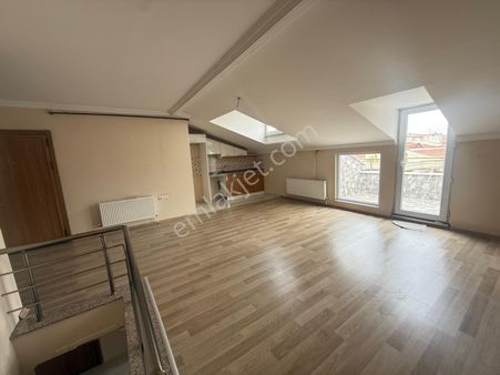 Barış'tan Tepeüstü Merkezde 225 M2 Kocaman Dubleks (otoparklı)