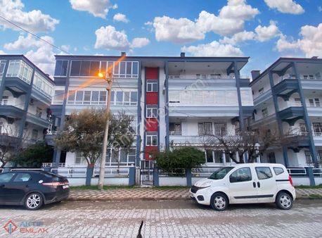 ▀▄ Aktiften Altınkumda Yüksek Giriş Geniş 3+1 Satılık Daire