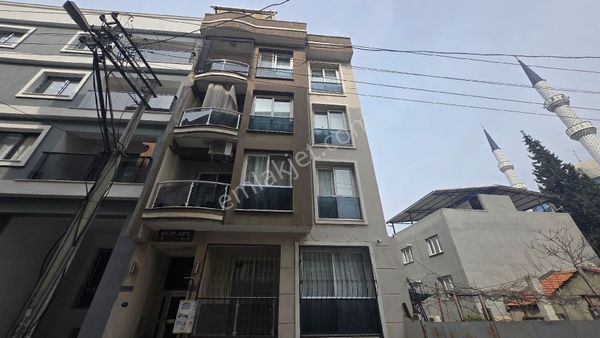 Bozyaka Hastanesi Yakını | Teraslı 3+1 | Çift Cephe | Doğalgazlı | Kapalı Mutfak