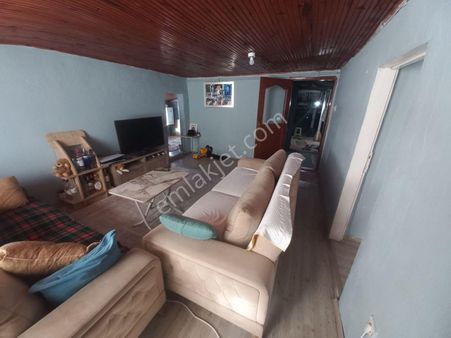 Fl Emlaktan M Kemal De 2+1 Çatı Kat Daire