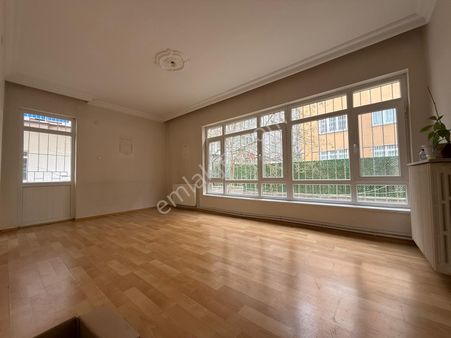 Kariyer'den Etlik Şehir Hastanesine Yürüme Mesafesinde Bağımsız Katta 3+1 Daire