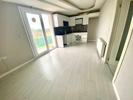 Arga'dan Buca Fırat Mah.önü Açık D.gazlı Klimalı 2+1 Kiralık Daire