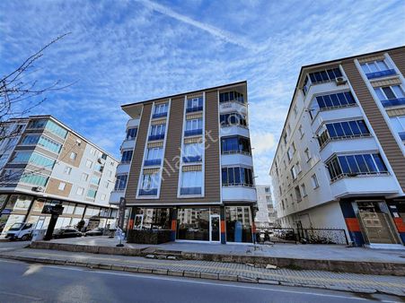 Yağmur Emlak'tan Tekkeköy'de Cadde Cephe 3+1 Lüks Daire