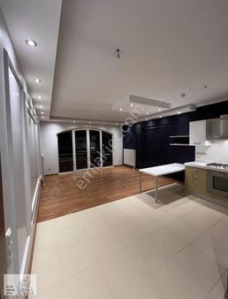 Bahcesehir Uphill Court Göl Ve Şehir Manzaralı 2+1 Satılık Daire