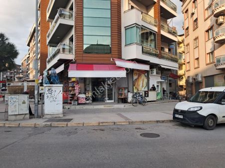 İzmir Karşıyaka Şemikler Meydanında Kiralık Dükkan