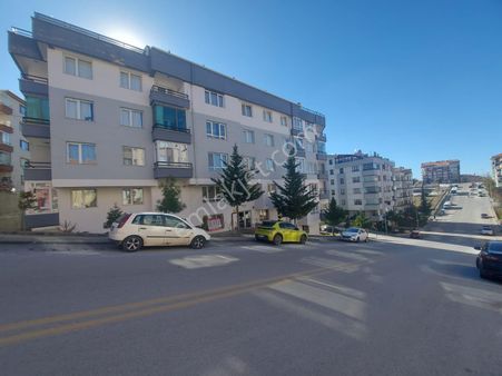 Asyapıdan 3+1 120m2 Aileye Bekara Ara Kat Lüks Kombili