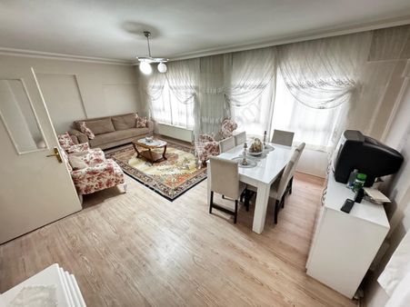 19 Mayıs Cad. Üzeri Danışment Yakını Orta Kat 3+1 Bağımsız Ön