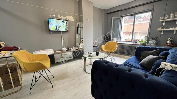 İncirli Caddesi Üzeri Akbulut İşhanında Satılık Büro Ofis