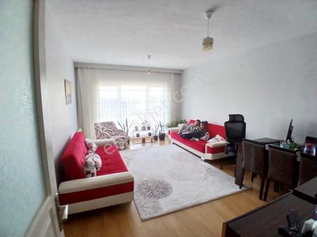 Akçay Emlak'tan Yunak Birinci Etap Tokilerde Ara Kat Satılık 3+1 Daire