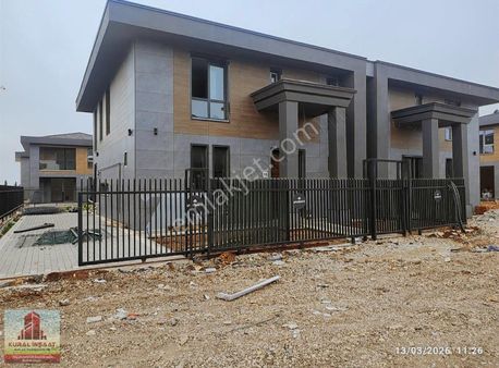 Siteler Mahallesi Hastane Civarında Satılık Villa