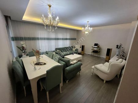 Etimesgutun Kalbinde Mükemmel Konum Ve Manzaraya Sahip 4+1 Satılık Daire