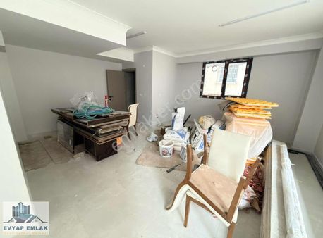 Ev-yap'tan Bahçelievler Merkezi Konumda 70 M2 Köşe Sıfır Dükkan