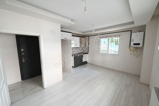Üstünkent'ten Aydınlıkevler'de Forum Avm Yakını 2+1 Kiralık Daire