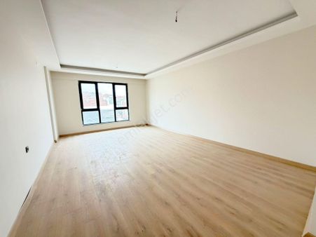 Şafak'tan Bağlarbaşı'nda 3+1 Sıfır Oturuma Hazır Site İçinde-ön!