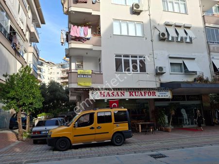 Hacet Mahallesi'nde Merkezi Konumda Kiralık 2+1 Daire