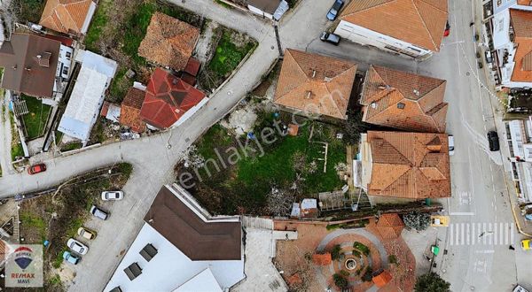 Remax Mavi'den Kocaeli Başiskele'de Deniz Manzaralı Satılık Arsa