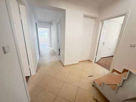 Göraldan Dikmen Mürsel Uluç Mahallesi Geniş Ferah Dubleks 6+2