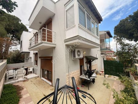 Çeşme Dalyan'da Marina Yakını Satılık Dubleks