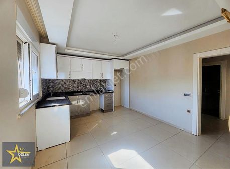 Alanya Mahmutlar'da 2+1 Ayrı Mutfak Kiralık Daire