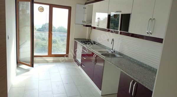 Güven Emlaktan Kiralık 3+1 Asansörlü Deniz Manzaralı Daire