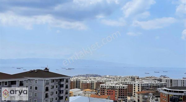 Pendik Çınardere'de Kapanmaz Deniz Manzaralı Satılık 2+1 Daire