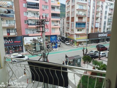 Konum Emlaktan Tevfikiye Mahallesinde Satılık Fırsat Dairesi...