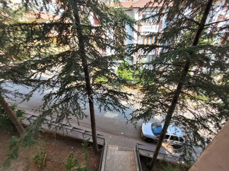 Ahiler'den Merkezi Konumda 3 Oda 1 Salon Kiralık Daire