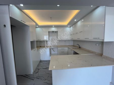 Saruhanlı Cumhuriyet Mh. 3+1 Arakat Daire