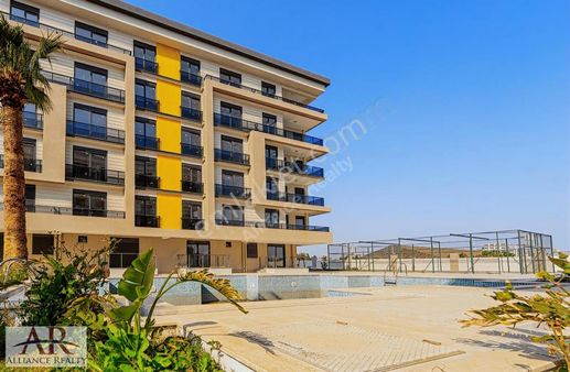 Kapalı Otoparklı, Havuzlu Sitede Yeni 1+1 Kiralık Kepez Göksu