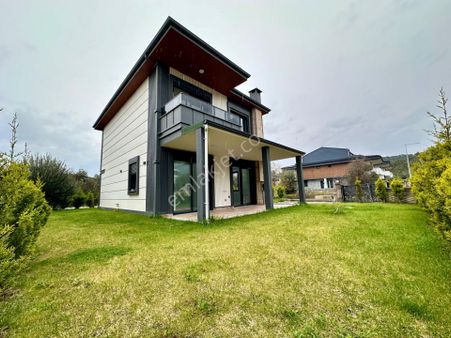 ꧁ay Emlaktan꧂kazdağları Etekleri Güre Oteller Bölgesinde Satılık 3+1 Ultra Lüx Müstakil Ev